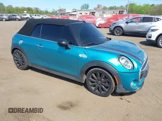 2019 MINI Convertible Cooper S с VIN WMWWG9C54K3E41195, выставлен на аукционе IAAI как лот 42149191 с пробегом 80 033 миль миль и . История ставок и продаж доступна на DreamBid. Изображение 1.