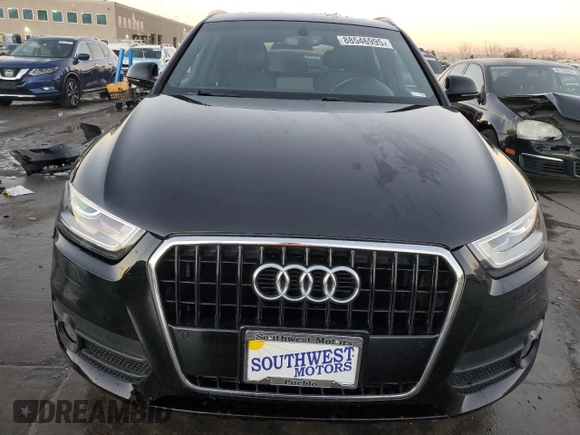 2015 Audi Q3 Prestige with VIN WA1FFCFS5FR013425, listed as a Copart auction lot 88546995 with 39,056 mi miles and Salvage title. Bid and sale history available at DreamBid. Image 5.