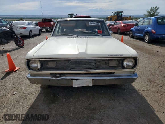 1972 Plymouth Valiant z VIN VL41C2R120484, wystawiony jako Copart lot #65548655 z przebiegiem 627 641 mil mil oraz Czysty tytuł • Clean title. Historia ofert i sprzedaży dostępna na DreamBid. Obrazek 5.
