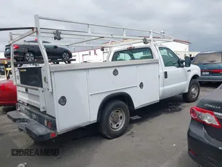 2007 Ford F-350 XL with VIN 1FDSF34517EA59162, listed as a IAAI auction lot 42078537 with 145,794 mi miles and . Bid and sale history available at DreamBid. Image 4.