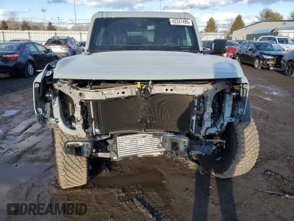 2023 Ford Bronco with VIN 1FMEE5DP8PLB93420, listed as a Copart auction lot 42247495 with 8,802 mi miles and Salvage Title. Bid and sale history available at DreamBid. Image 5.