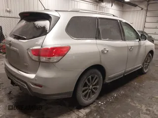 2013 Nissan Pathfinder SL z VIN 5N1AR2MM8DC663920, wystawiony jako IAAI lot #41586209 z przebiegiem 210 000 mil mil oraz . Historia ofert i sprzedaży dostępna na DreamBid. Obrazek 4.