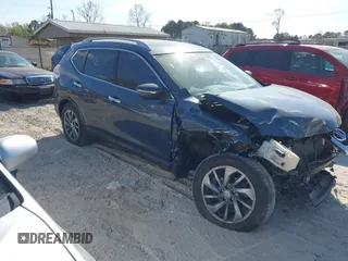 2014 Nissan Rogue SV with VIN 5N1AT2MT4EC778685, listed as a IAAI auction lot 41897568 with 135,922 mi miles. Bid and sale history available at carsss.com. Image 1.