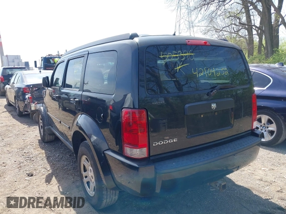 2009 Dodge Nitro SE z VIN 1D8GT28K69W505396, wystawiony jako IAAI lot #42104252 z przebiegiem 144 026 mil mil oraz . Historia ofert i sprzedaży dostępna na DreamBid. Obrazek 3.