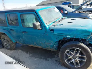 2024 Jeep Wrangler Sport S z VIN 1C4RJXN60RW254747, wystawiony jako IAAI lot #41428706 z przebiegiem 13 642 mil mil oraz . Historia ofert i sprzedaży dostępna na DreamBid. Obrazek 13.