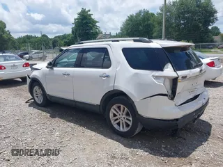 2013 Ford Explorer XLT z VIN 1FM5K7D8XDGB91525, wystawiony jako IAAI lot #42497779 z przebiegiem 207 239 mil mil oraz . Historia ofert i sprzedaży dostępna na DreamBid. Obrazek 3.