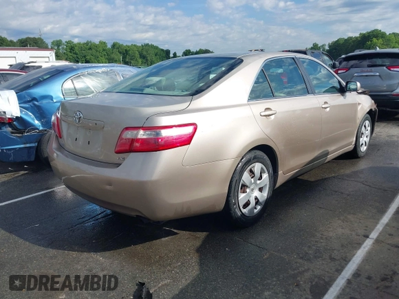 2007 Toyota Camry CE z VIN 4T1BE46K07U048199, wystawiony jako IAAI lot #42188393 z przebiegiem 166 614 mil mil oraz . Historia ofert i sprzedaży dostępna na DreamBid. Obrazek 4.