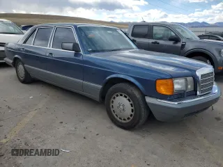 1986 Mercedes-Benz 560 with VIN WDBCA39D0GA267806, listed as a Copart auction lot 49870225 with 117,401 mi miles and Clean Title. Bid and sale history available at DreamBid. Image 4.
