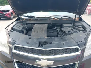 2015 Chevrolet Equinox LT z VIN 2GNFLFEK0F6385131, wystawiony jako IAAI lot #42427055 z przebiegiem 110 231 mil mil oraz . Historia ofert i sprzedaży dostępna na DreamBid. Obrazek 10.
