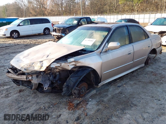 2002 Honda Accord EX z VIN 1HGCG16522A065397, wystawiony jako IAAI lot #41790485 z przebiegiem 223 389 mil mil oraz . Historia ofert i sprzedaży dostępna na DreamBid. Obrazek 17.