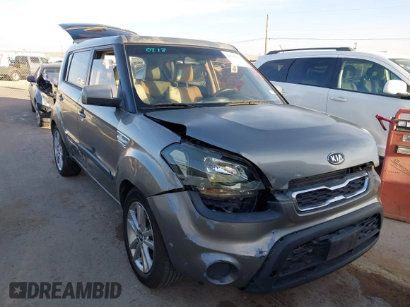2011 Kia Soul + with VIN KNDJT2A27B7215666, listed as a IAAI auction lot 41600060 with 185,480 mi miles. Bid and sale history available at carsss.com. Image 6.