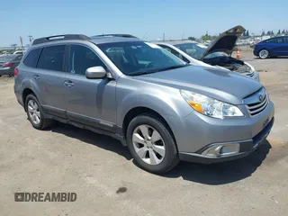 2010 Subaru Outback Premium All-Weather Anniversary z VIN 4S4BRBGC4A3341682, wystawiony jako IAAI lot #42527304 z przebiegiem 214 607 mil mil oraz . Historia ofert i sprzedaży dostępna na DreamBid. Obrazek 1.