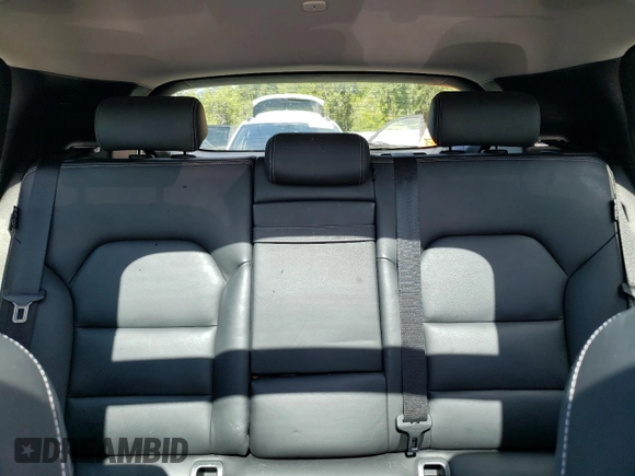 2018 Infiniti QX30 ESSENTIAL with VIN SJKCH5CP9JA045152, listed as a Copart auction lot 60647204 with 44,079 mi miles and Non Repairable. Bid and sale history available at carsss.com. Image 10.