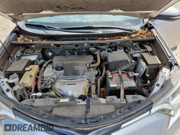 2018 Toyota RAV4 XLE with VIN JTMWFREV4JD132500, listed as a Copart auction lot 59790105 with 48,066 mi miles and Salvage title. Bid and sale history available at DreamBid. Image 12.