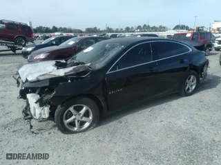 2019 Chevrolet Malibu LT with VIN 1G1ZD5STXKF162579, listed as a IAAI auction lot 38336868 with 1 mi miles. Bid and sale history available at carsss.com. Image 2.