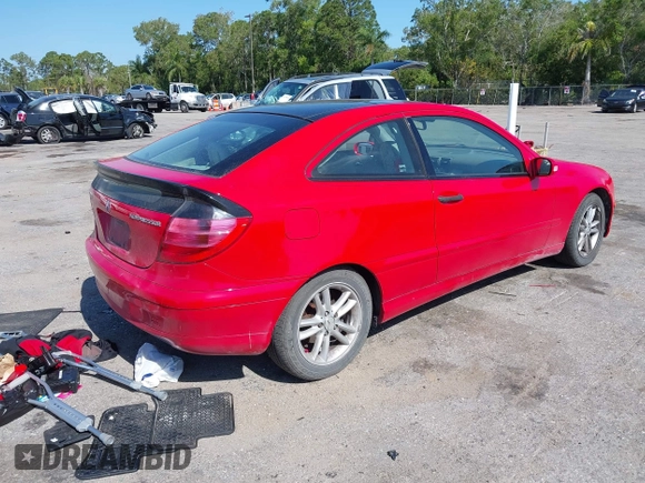 2002 Mercedes-Benz C 230/260/280/320 with VIN WDBRN47J52A224536, listed as a IAAI auction lot 42123771 with 105,316 mi miles and . Bid and sale history available at DreamBid. Image 4.
