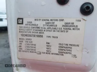 2005 Chevrolet Silverado 3500 z VIN 1GCHK39U75E196856, wystawiony jako IAAI lot #42270278 z przebiegiem Nie podano mil oraz . Historia ofert i sprzedaży dostępna na DreamBid. Obrazek 9.