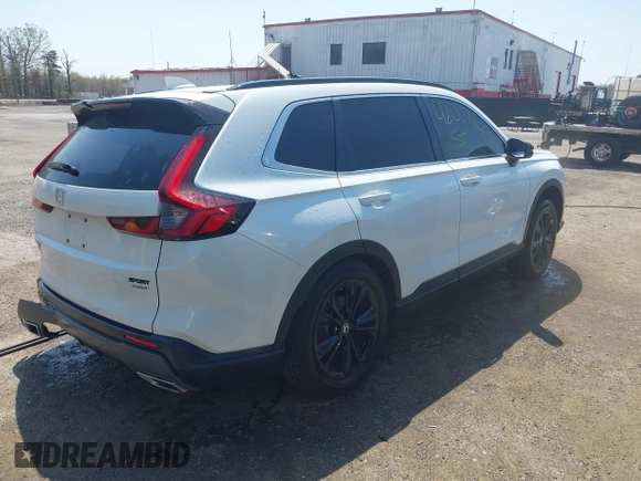 2025 Honda CR-V Sport Touring with VIN 7FARS6H90SE012794, listed as a IAAI auction lot 42007143 with 10,118 mi miles and . Bid and sale history available at DreamBid. Image 4.