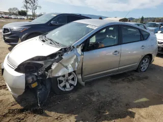 2005 Toyota Prius z VIN JTDKB20U457025077, wystawiony jako Copart lot #49706335 z przebiegiem 299 999 mil mil oraz Szkoda całkowita • Salvage title. Historia ofert i sprzedaży dostępna na DreamBid. Obrazek 1.