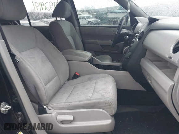2012 Honda Pilot LX with VIN 5FNYF4H20CB010810, listed as a IAAI auction lot 41929191 with 181,977 mi miles and . Bid and sale history available at DreamBid. Image 5.