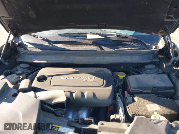2016 Jeep Cherokee Latitude with VIN 1C4PJMCB8GW162224, listed as a IAAI auction lot 41847908 with 141,642 mi miles and . Bid and sale history available at carsss.com. Image 10.