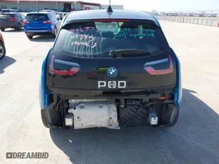 2017 BMW i3 with VIN WBY1Z8C50HV551025, listed as a IAAI auction lot 41722975 with 85,709 mi miles. Bid and sale history available at carsss.com. Image 16.