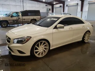 2015 Mercedes-Benz CLA 250 z VIN WDDSJ4GB5FN189122, wystawiony jako Copart lot #57647115 z przebiegiem 118 038 mil mil oraz Szkoda całkowita • Salvage title. Historia ofert i sprzedaży dostępna na DreamBid. Obrazek 1.