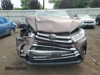 2017 Toyota Highlander XLE with VIN 5TDJZRFH6HS398965, listed as a Copart auction lot 59019535 with Not provided miles and Salvage title. Bid and sale history available at DreamBid. Image 5.