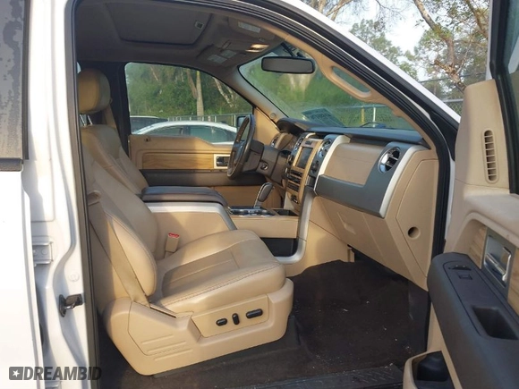 2011 Ford F-150 XLT with VIN 1FTFW1CT9BFB17418, listed as a IAAI auction lot 41485170 with 165,055 mi miles. Bid and sale history available at carsss.com. Image 5.