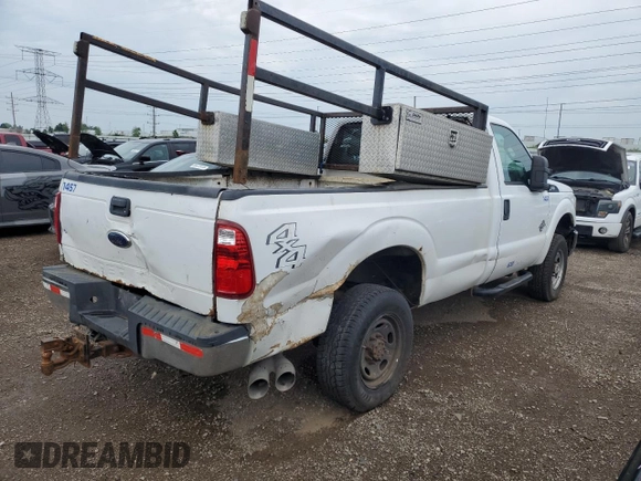 2014 Ford F-250 XL with VIN 1FTBF2BT5EEA89553, listed as a Copart auction lot 63231845 with 429,510 mi miles and Clean title. Bid and sale history available at DreamBid. Image 3.