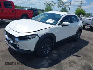 2024 Mazda CX-30 S z VIN 3MVDMBAM6RM615440, wystawiony jako IAAI lot #42265517 z przebiegiem 11 826 mil mil oraz . Historia ofert i sprzedaży dostępna na DreamBid. Obrazek 17.
