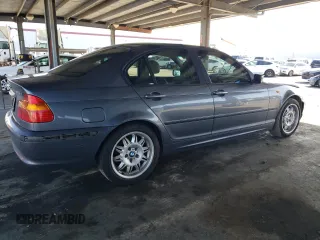 2003 BMW 3 Series 325xi with VIN WBAEU33433PH90917, listed as a Copart auction lot 49251395 with 277,403 mi miles and Salvage Title. Bid and sale history available at carsss.com. Image 3.