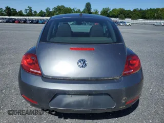 2014 Volkswagen Beetle Entry с VIN 3VWF17AT8EM638636, выставлен на аукционе Copart как лот 59119635 с пробегом 149 607 миль миль и Чистый • Clean title. История ставок и продаж доступна на DreamBid. Изображение 6.