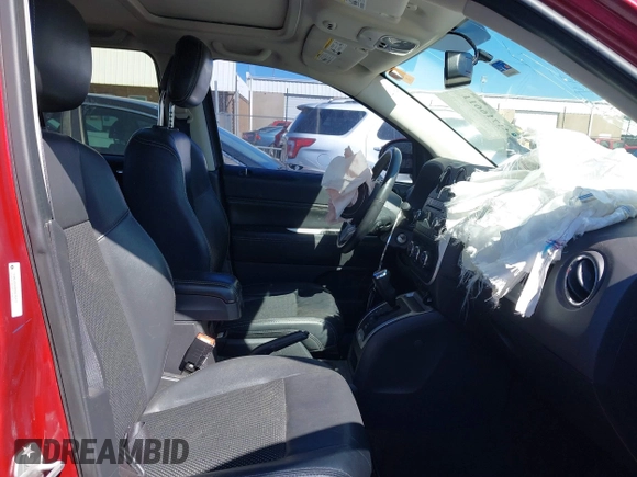 2016 Jeep Compass Latitude with VIN 1C4NJCEB9GD575117, listed as a IAAI auction lot 41716611 with 107,295 mi miles. Bid and sale history available at carsss.com. Image 5.