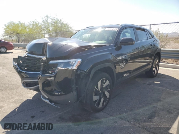 2024 Volkswagen Atlas SE with VIN 1V2WE2CA2RC220214, listed as a Copart auction lot 56092105 with 35,083 mi miles and Salvage title. Bid and sale history available at DreamBid. Image 1.