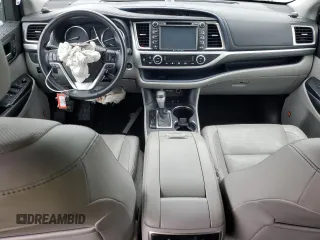2019 Toyota Highlander Limited with VIN 5TDDZRFH8KS937154, listed as a Copart auction lot 59548845 with 51,590 mi miles and Salvage title. Bid and sale history available at DreamBid. Image 8.