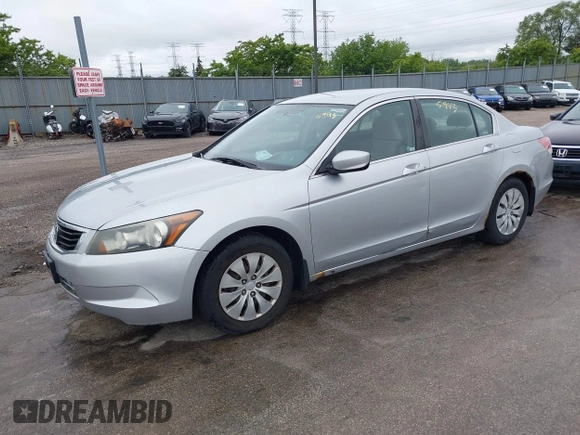 2008 Honda Accord LX z VIN 1HGCP26378A142472, wystawiony jako IAAI lot #42315943 z przebiegiem 217 985 mil mil oraz . Historia ofert i sprzedaży dostępna na DreamBid. Obrazek 2.