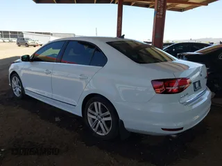 2017 Volkswagen Jetta SEL z VIN 3VWL17AJ3HM406760, wystawiony jako IAAI lot #42002426 z przebiegiem 152 890 mil mil oraz . Historia ofert i sprzedaży dostępna na DreamBid. Obrazek 3.