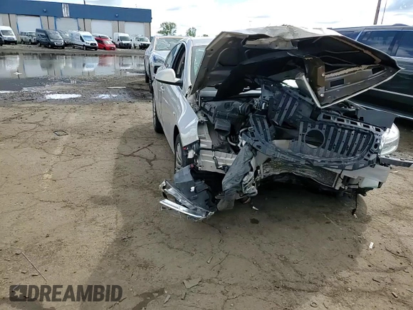 2011 Buick Regal CXL RL1 z VIN 2G4GN5ECXB9207046, wystawiony jako Copart lot #58045965 z przebiegiem 129 898 mil mil oraz Szkoda całkowita • Salvage title. Historia ofert i sprzedaży dostępna na DreamBid. Obrazek 13.