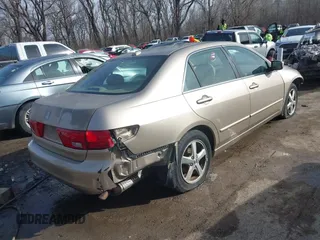 2005 Honda Accord EX-L z VIN 1HGCM56845A011131, wystawiony jako IAAI lot #41652955 z przebiegiem 283 176 mil mil oraz . Historia ofert i sprzedaży dostępna na DreamBid. Obrazek 4.