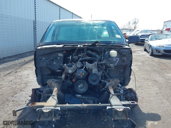 2005 Chevrolet Silverado 1500 Work Truck with VIN 1GCEC14X95Z330927, listed as a IAAI auction lot 41565885 with 1 mi miles. Bid and sale history available at carsss.com. Image 12.