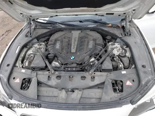 2013 BMW 7 Series 750Li xDrive with VIN WBAYF8C59DD141068, listed as a IAAI auction lot 41868043 with 92,727 mi miles. Bid and sale history available at carsss.com. Image 10.