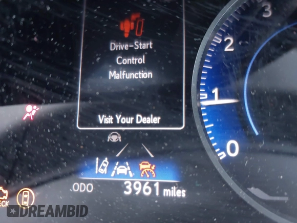 2024 Lexus RX 350 with VIN 2T2BAMCA3RC079065, listed as a IAAI auction lot 41815499 with 3,961 mi miles and . Bid and sale history available at DreamBid. Image 15.