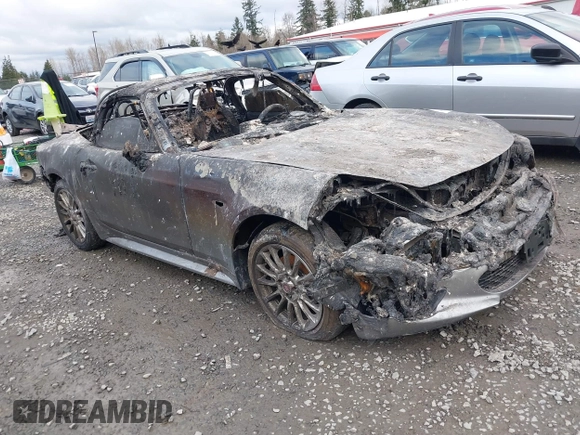 2017 FIAT 124 Spider Elaborazione Abarth z VIN JC1NFAEK7H0104174, wystawiony jako IAAI lot #41700507 z przebiegiem Nie podano mil oraz . Historia ofert i sprzedaży dostępna na DreamBid. Obrazek 1.