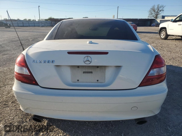 2007 Mercedes-Benz SLK-Class 3.0L with VIN WDBWK54F27F163187, listed as a Copart auction lot 80689934 with 183,188 mi miles and Salvage Title. Bid and sale history available at carsss.com. Image 6.