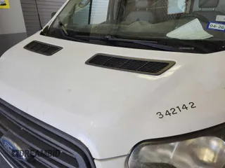 2017 Ford Transit z VIN 1FTYE1YMXHKA68372, wystawiony jako IAAI lot #42845755 z przebiegiem 196 426 mil mil oraz . Historia ofert i sprzedaży dostępna na DreamBid. Obrazek 1.