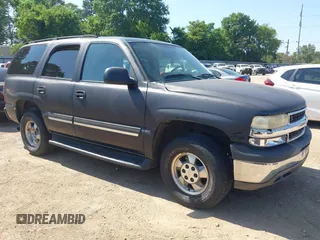 2004 Chevrolet Tahoe LS z VIN 1GNEC13V74R295259, wystawiony jako IAAI lot #42339839 z przebiegiem 264 778 mil mil oraz . Historia ofert i sprzedaży dostępna na DreamBid. Obrazek 1.
