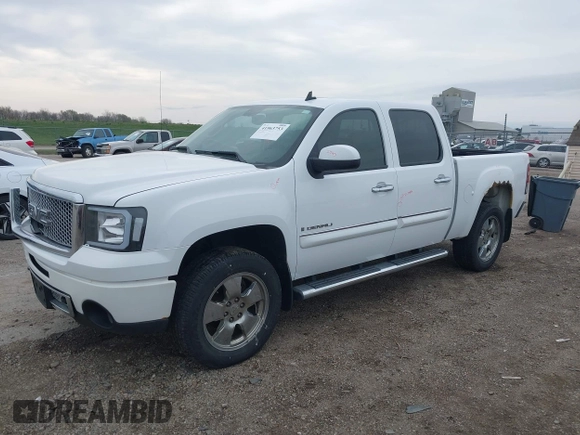 2007 GMC Sierra Denali z VIN 2GTEK638671689948, wystawiony jako IAAI lot #41963753 z przebiegiem 192 416 mil mil oraz . Historia ofert i sprzedaży dostępna na DreamBid. Obrazek 19.
