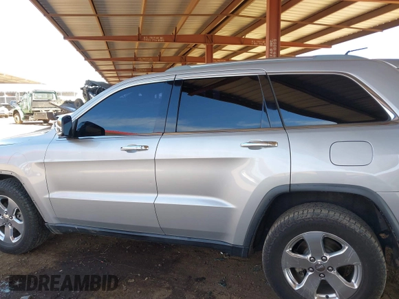 2012 Jeep Grand Cherokee Limited with VIN 1C4RJEBG7CC227488, listed as a IAAI auction lot 41881061 with 185,327 mi miles. Bid and sale history available at carsss.com. Image 15.