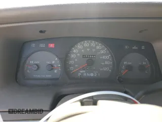 2001 Mercury Grand Marquis LS z VIN 2MEFM75W11X612617, wystawiony jako Copart lot #54782295 z przebiegiem 171 944 mil mil oraz Szkoda całkowita • Salvage title. Historia ofert i sprzedaży dostępna na DreamBid. Obrazek 9.